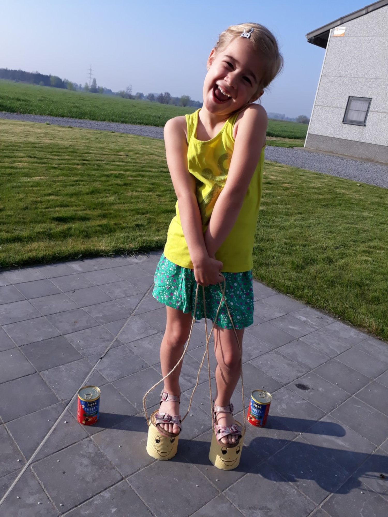 Lachende Steltenloper voor kids