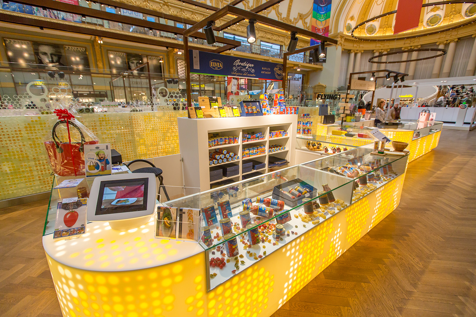 ELVEA Pop-Up Boutique